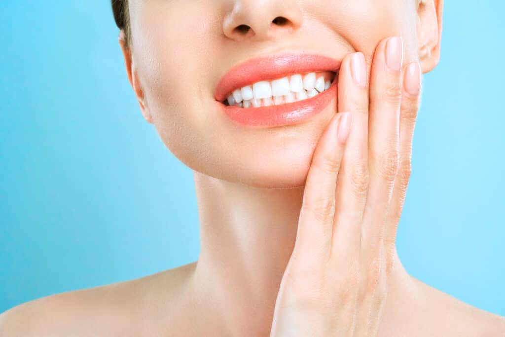 4 malos hábitos que estropearán tu sonrisa